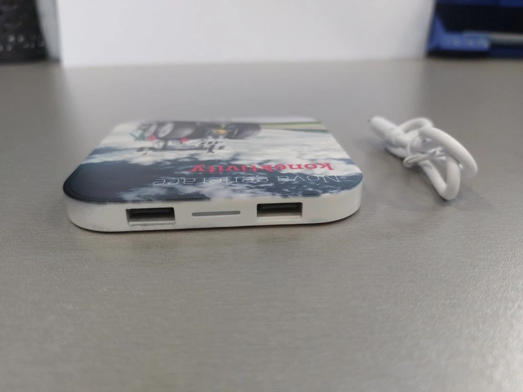 Bezdrátová nabíječka na telefon STEYR